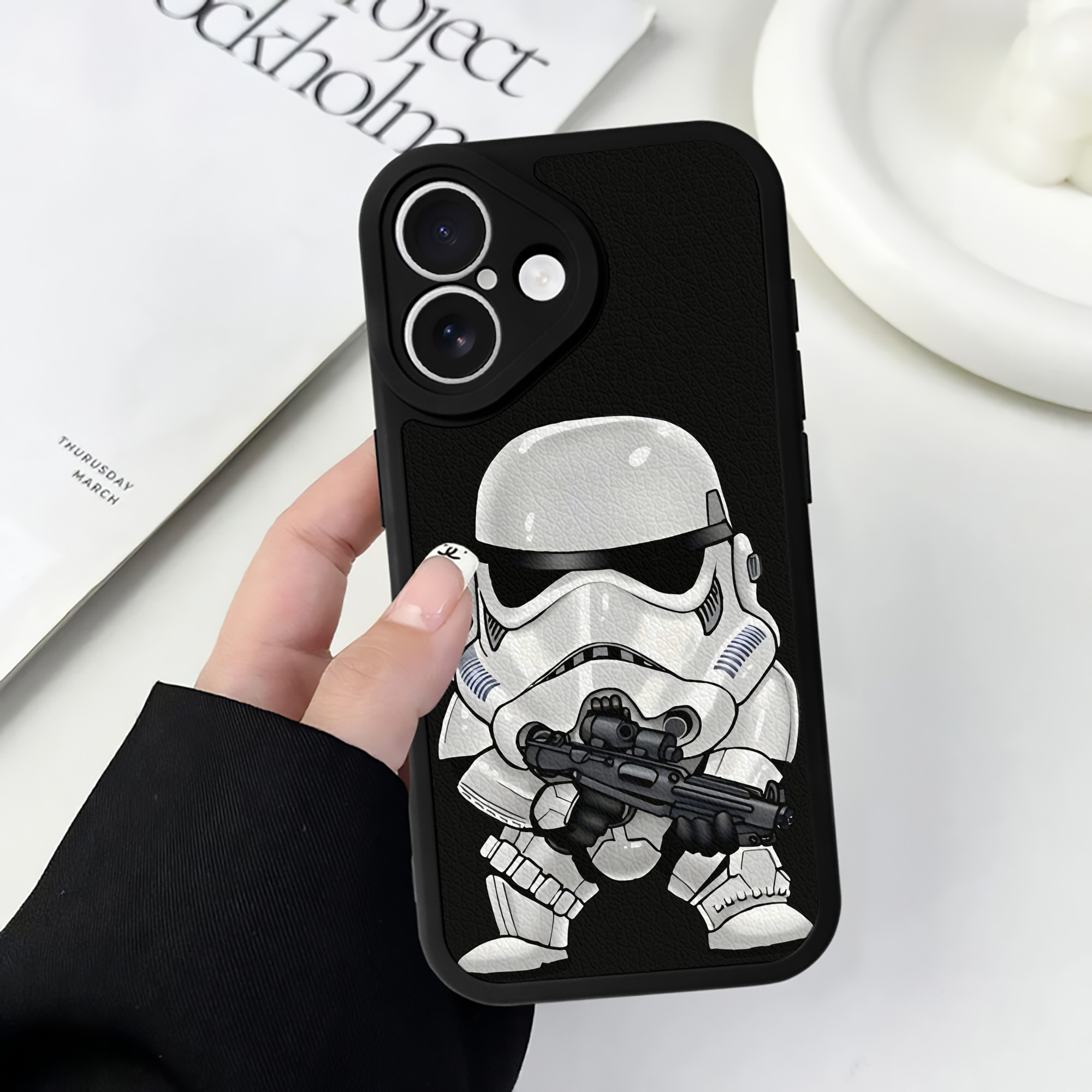（画像用） スター・ウォーズ Star Wars 【iPhone 16シリーズ対応】シリコンスマホケース（レザー調） 材質：シリコン